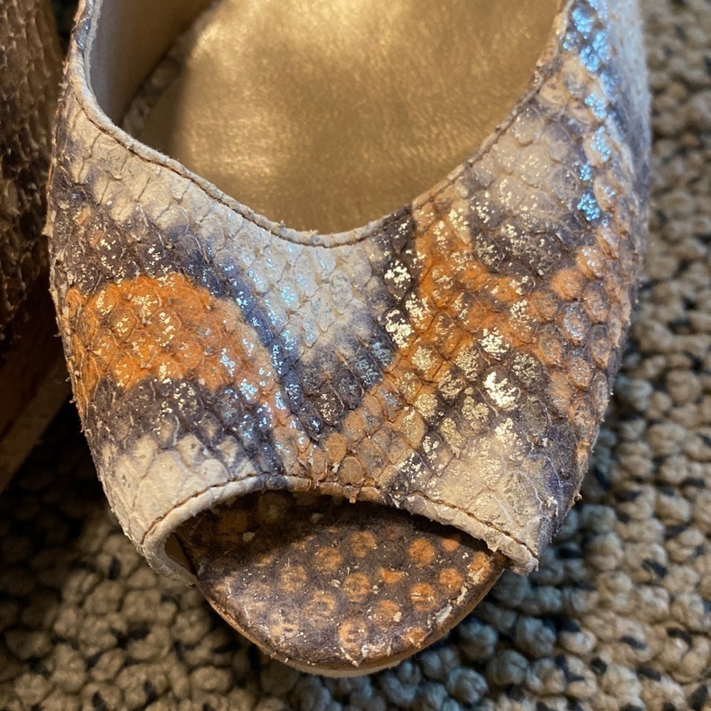 Stuart Weitzman Snakeskin Wedge Slingback Sandals Size 6.5- Like New - Picture 2 of 9